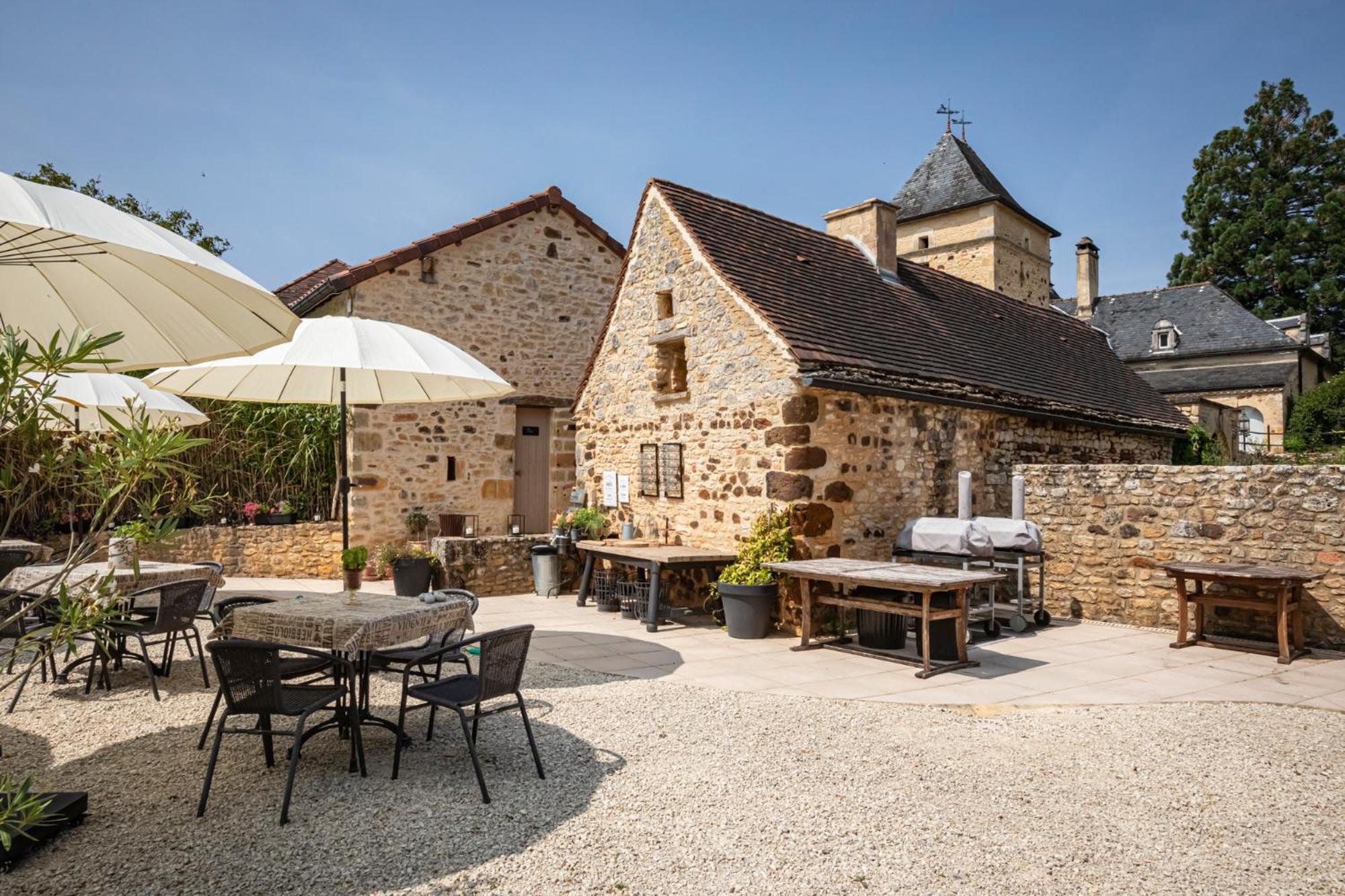 Lo Petit Cretsou Bed & Breakfast Simeyrols Eksteriør bilde